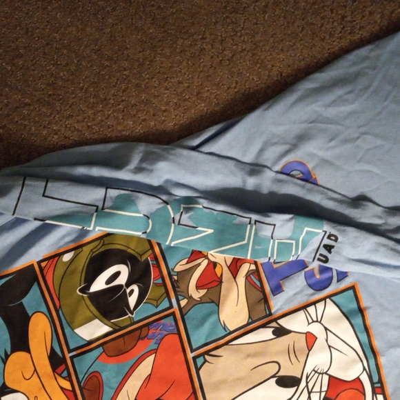 🎉MENS LOONEY TUNES TOP🎉 - Picture 5 of 8